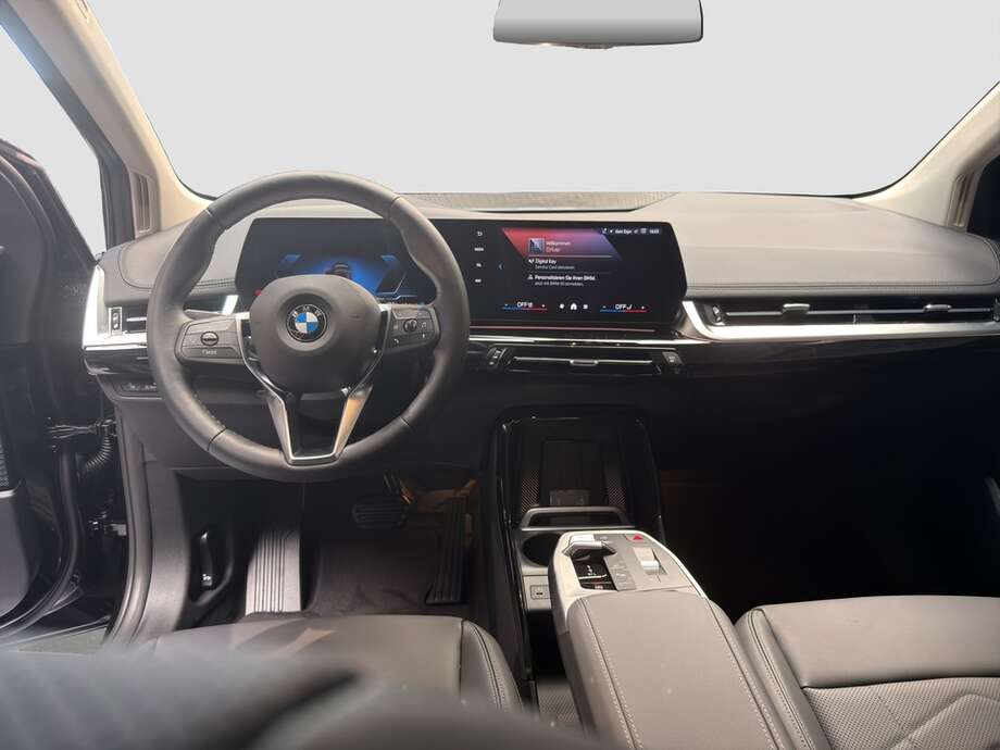 BMW 218 Active Tourer (Bild 13/18)