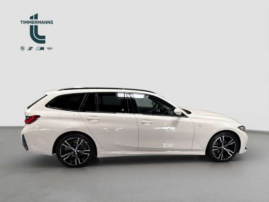 BMW 320d (Bild 6/18)
