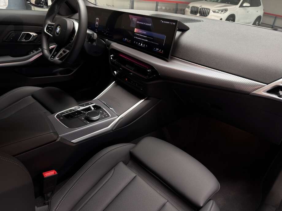 BMW 320d (Bild 18/18)