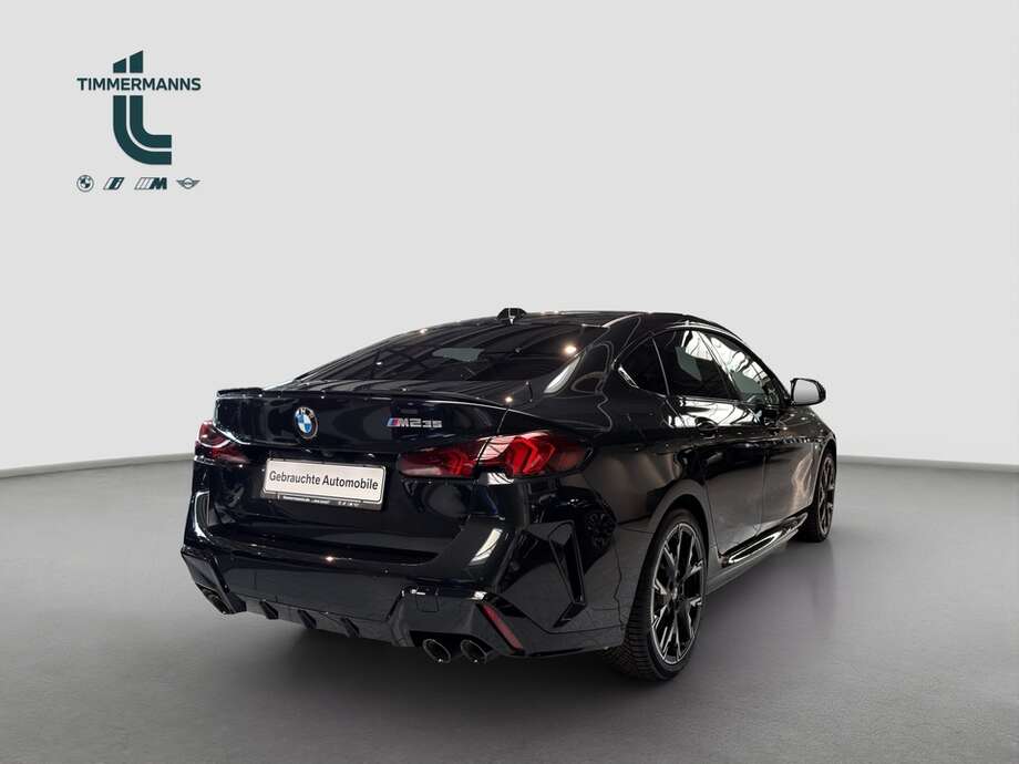 BMW M235i (Bild 5/16)