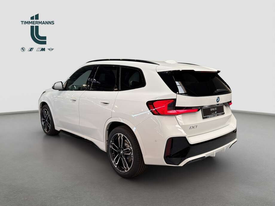 BMW BMW iX1 eDrive20 (Bild 3/18)
