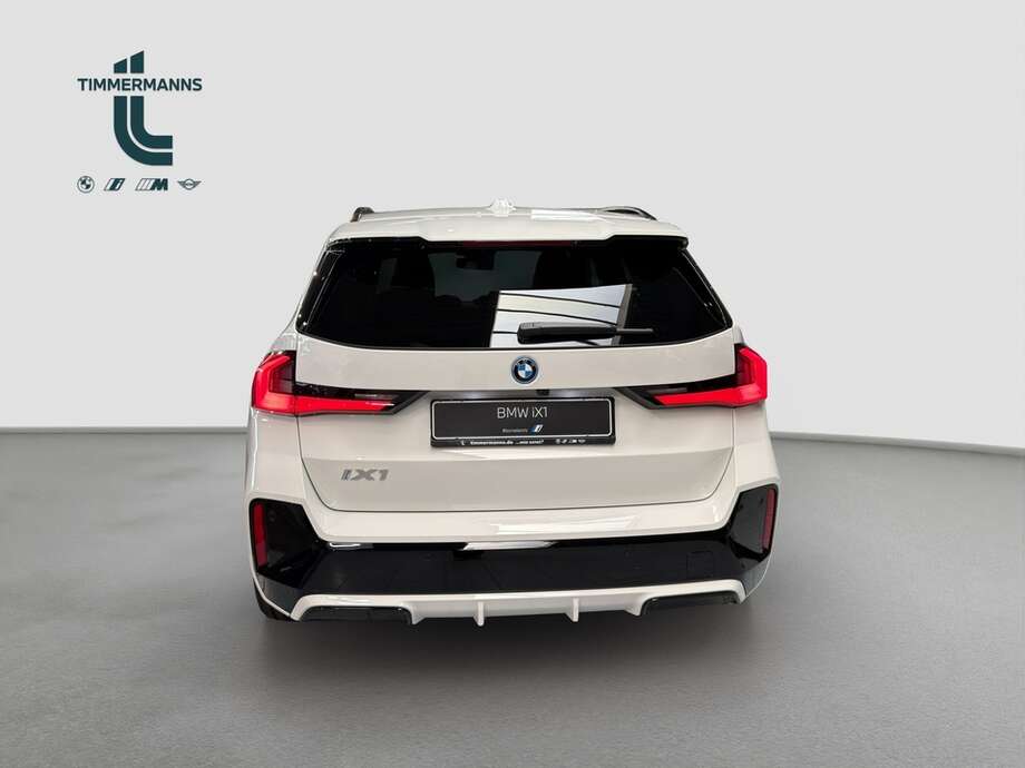 BMW BMW iX1 eDrive20 (Bild 4/18)