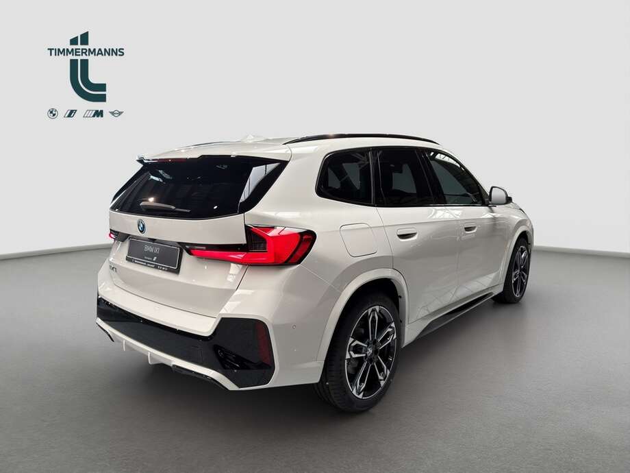 BMW BMW iX1 eDrive20 (Bild 5/18)