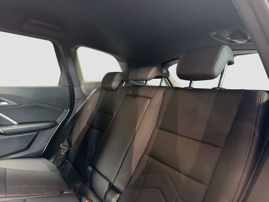 BMW BMW iX1 eDrive20 (Bild 14/18)