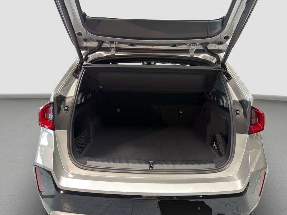 BMW BMW iX1 eDrive20 (Bild 15/18)