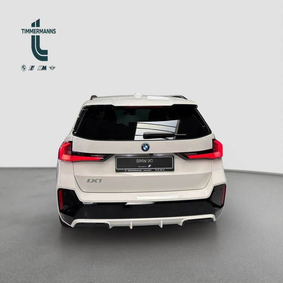 BMW BMW iX1 eDrive20 (Bild 4/18)