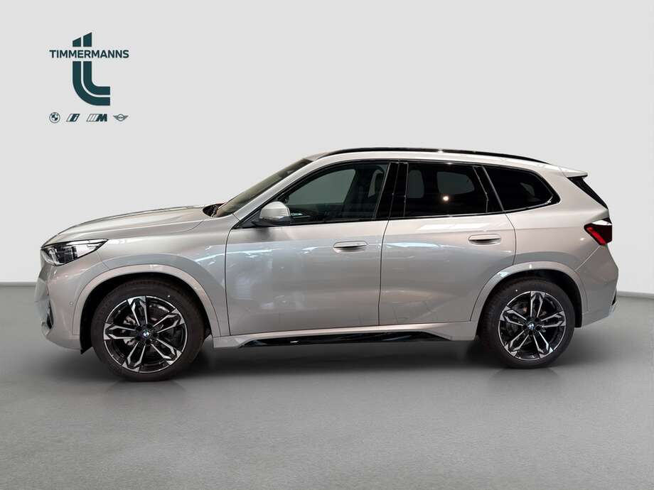 BMW BMW iX1 eDrive20 (Bild 2/18)