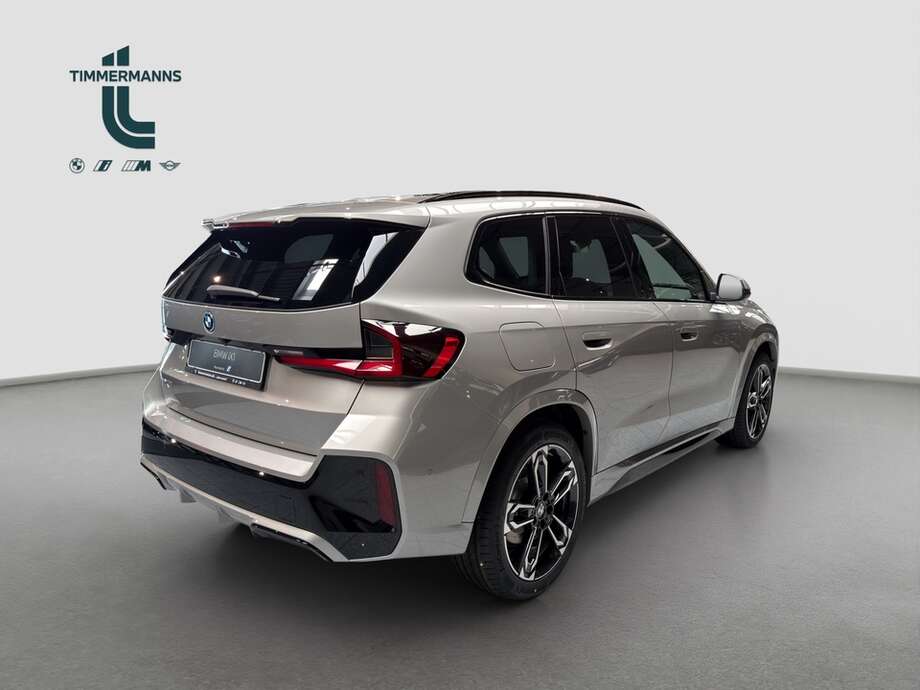 BMW BMW iX1 eDrive20 (Bild 5/18)