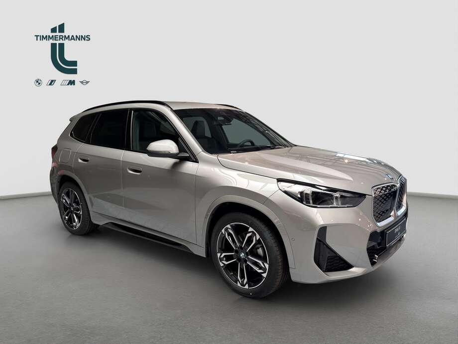 BMW BMW iX1 eDrive20 (Bild 7/18)