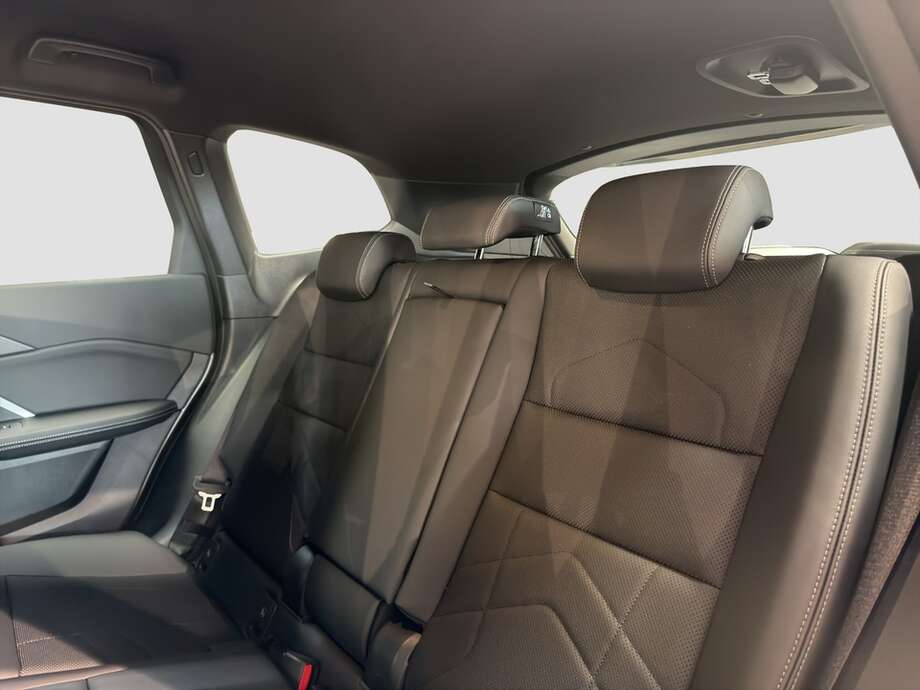 BMW BMW iX1 eDrive20 (Bild 14/18)