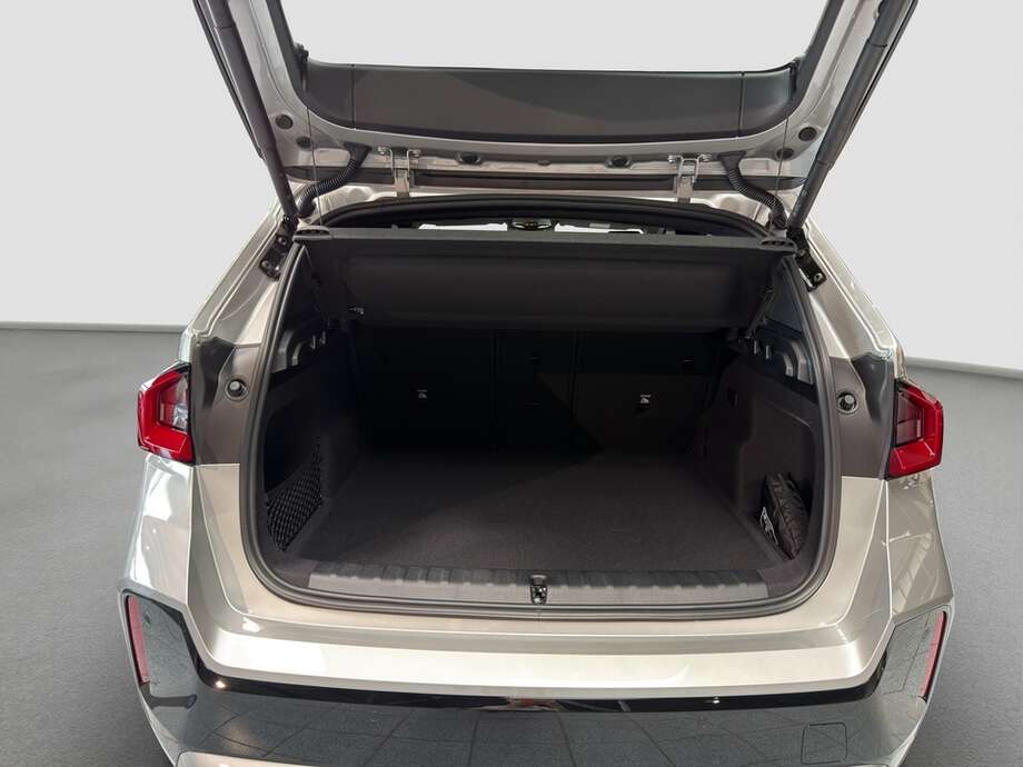 BMW BMW iX1 eDrive20 (Bild 15/18)