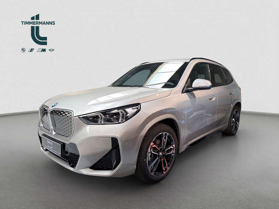 BMW BMW iX1 eDrive20 (Bild 1/18)