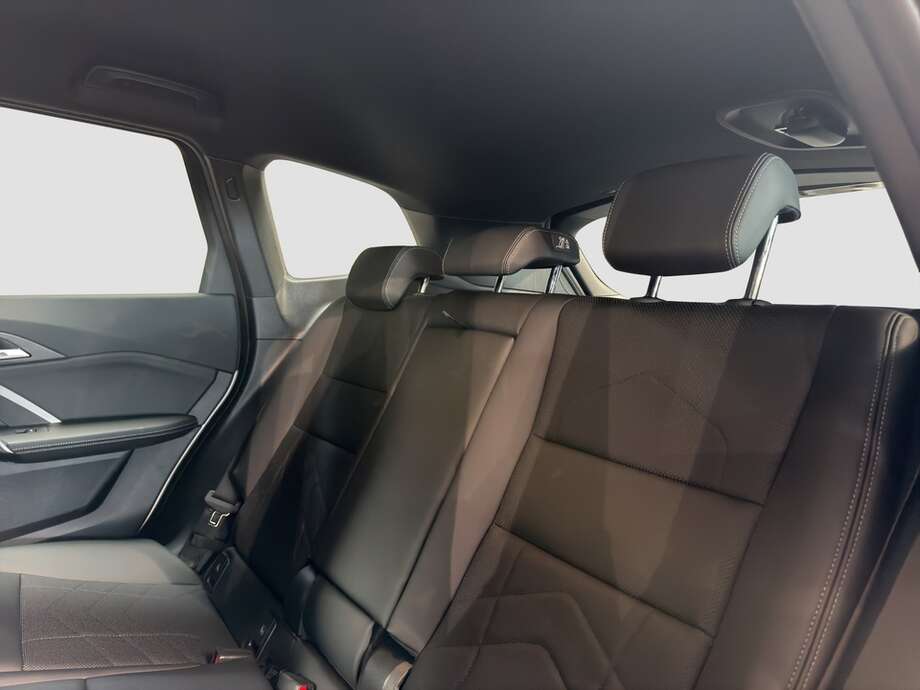 BMW BMW iX1 eDrive20 (Bild 14/18)