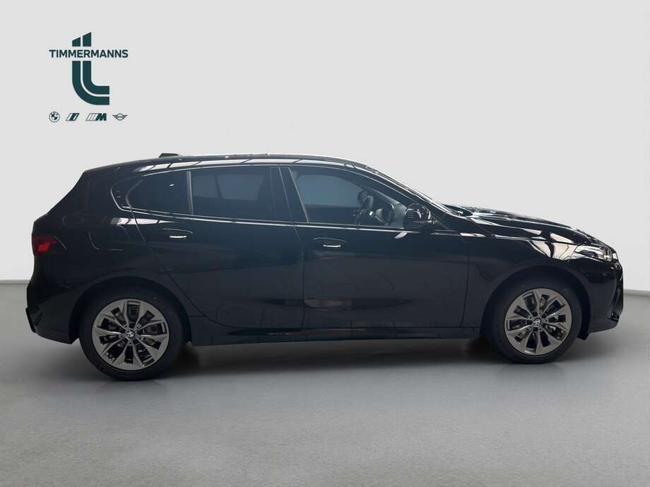 BMW 118d (Bild 6/18)