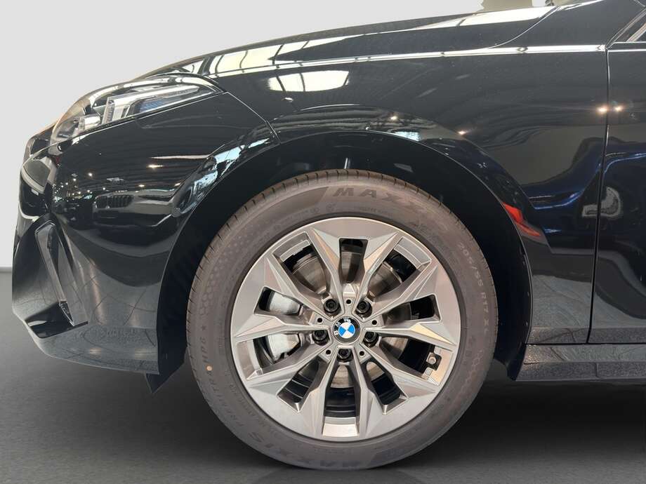 BMW 118d (Bild 9/18)