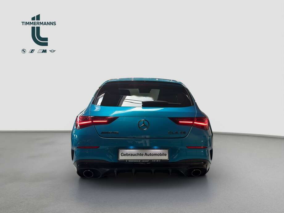 Mercedes-Benz CLA 35 AMG (Bild 4/18)