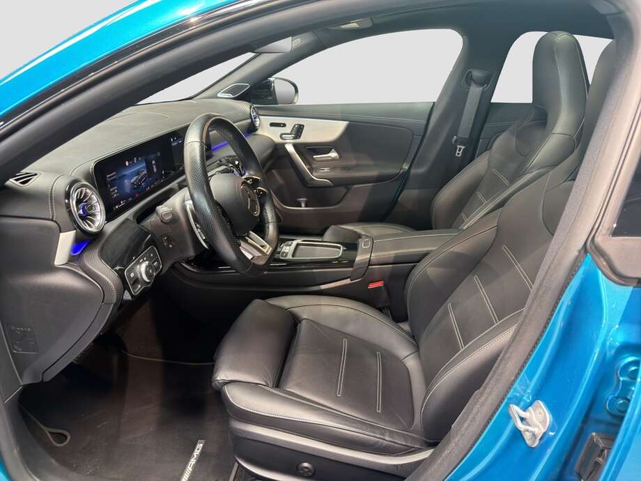 Mercedes-Benz CLA 35 AMG (Bild 10/18)