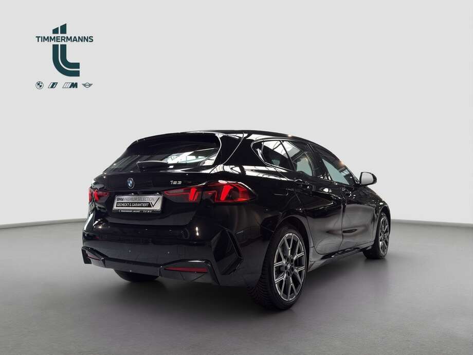 BMW 123 xDrive (Bild 5/16)