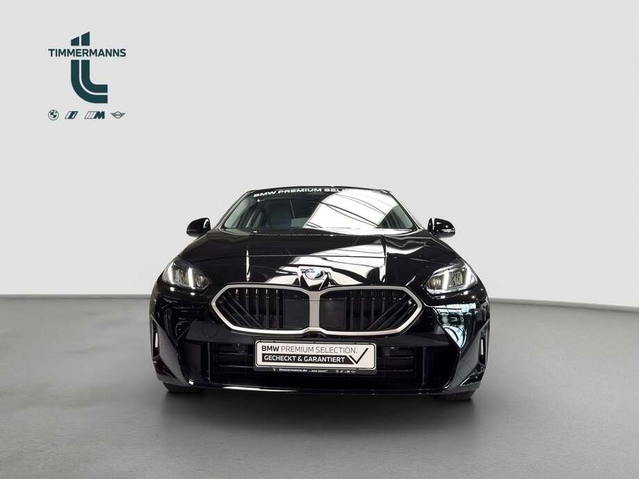 BMW 123 xDrive (Bild 9/16)