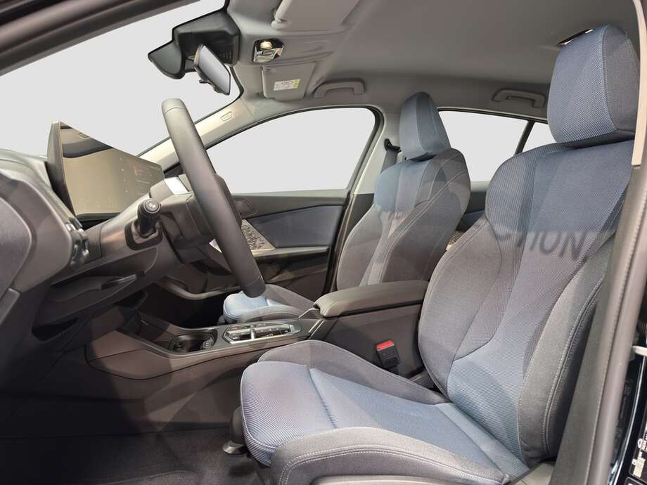 BMW 123 xDrive (Bild 11/16)