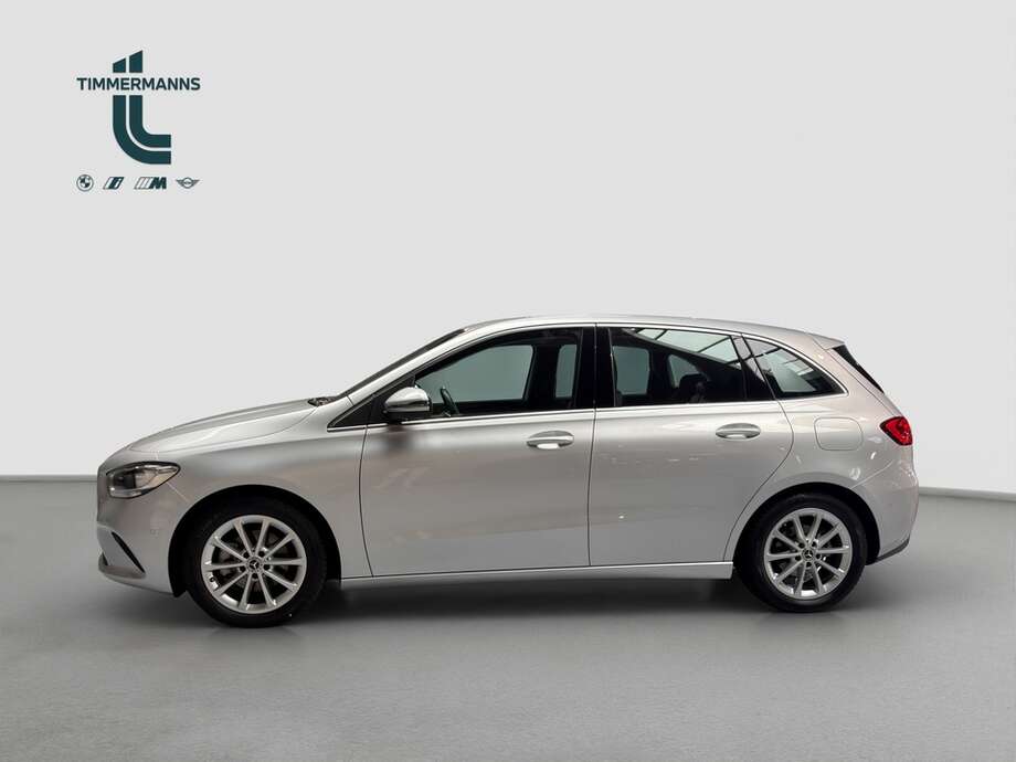 Mercedes-Benz B 180 (Bild 2/17)