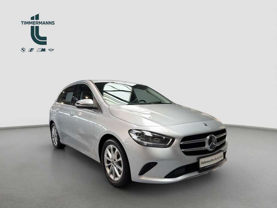 Mercedes-Benz B 180 (Bild 7/17)
