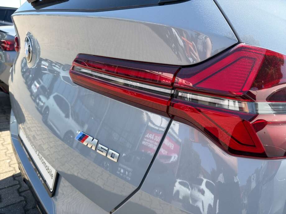BMW X3 (Bild 16/18)