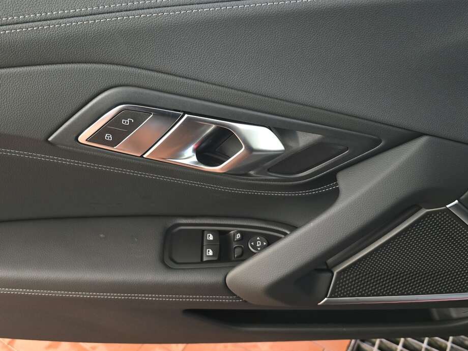 BMW Z4 (Bild 16/17)