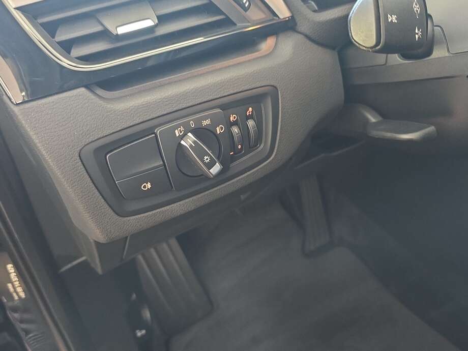 BMW X1 (Bild 17/18)