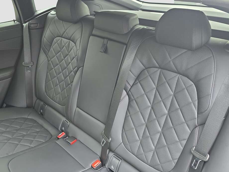 BMW X6 (Bild 14/20)