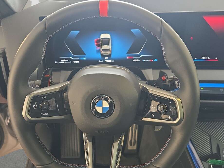 BMW X3 (Bild 12/15)