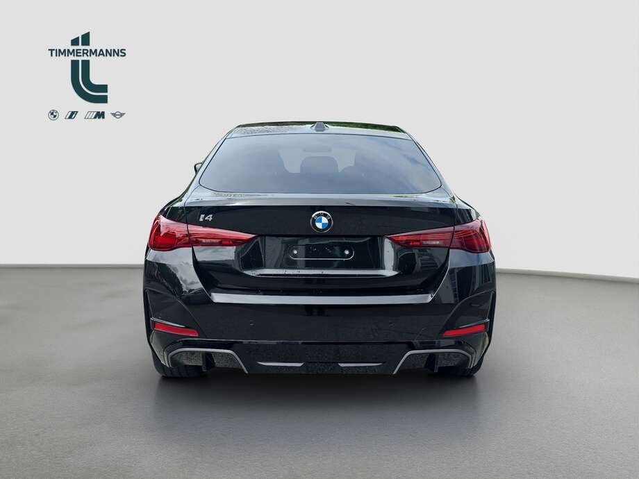 BMW i4 (Bild 4/18)