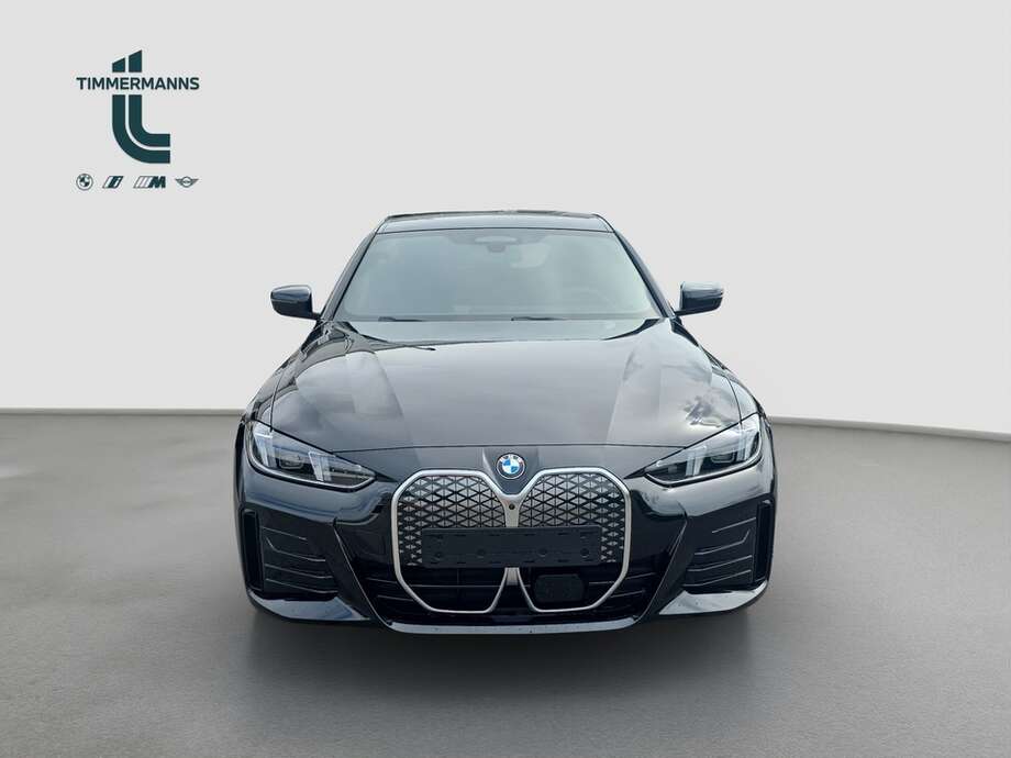 BMW i4 (Bild 8/18)