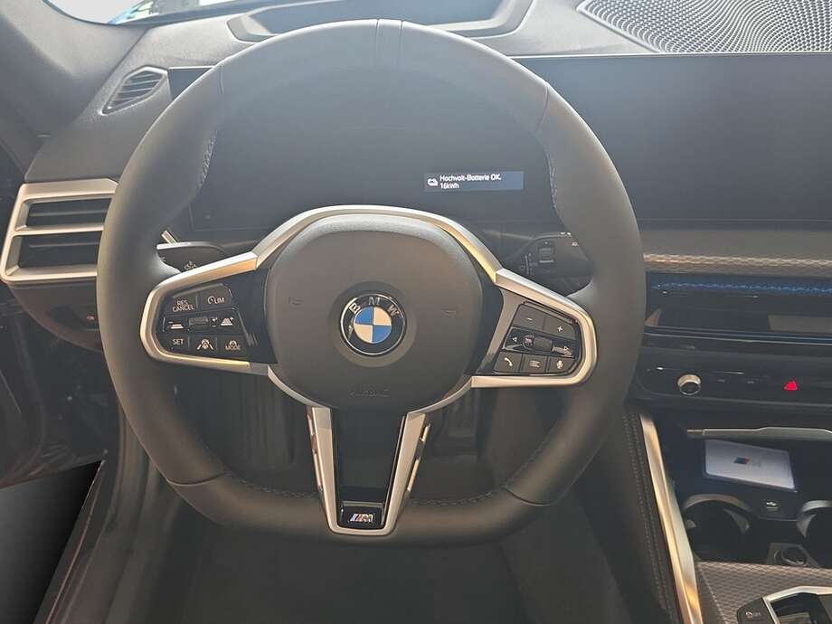BMW i4 (Bild 12/18)