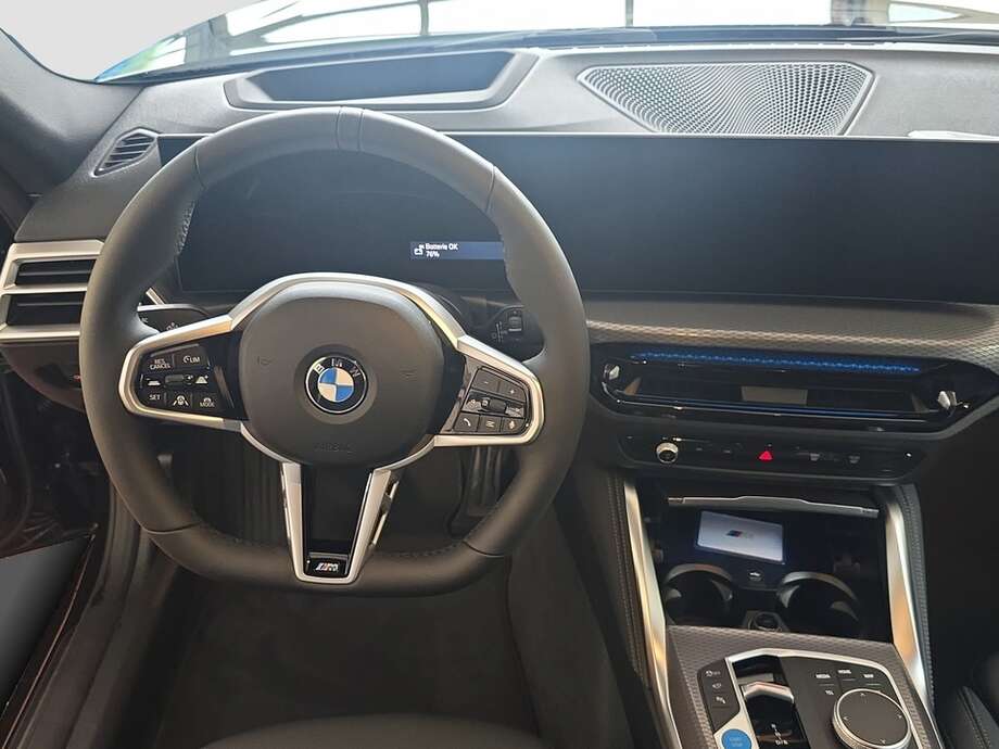 BMW i4 (Bild 13/18)