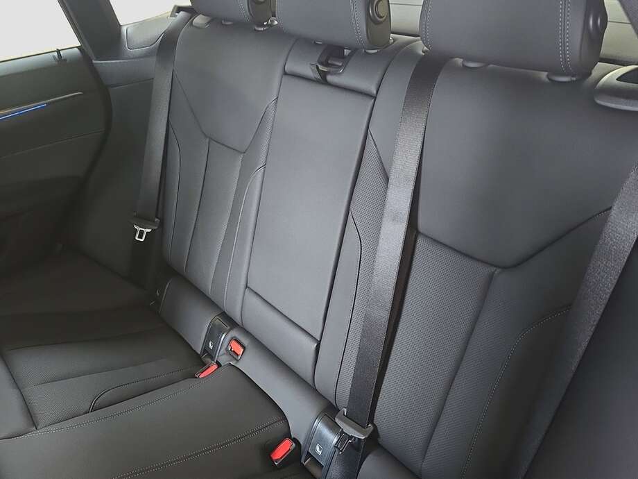 BMW i4 (Bild 14/18)