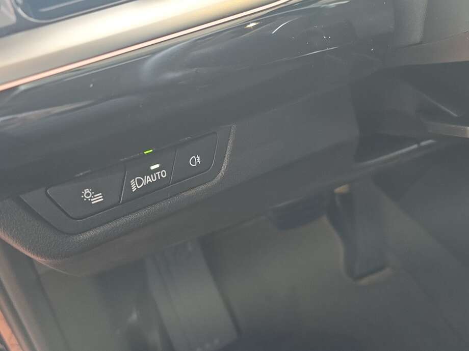 BMW 216 Active Tourer (Bild 17/17)