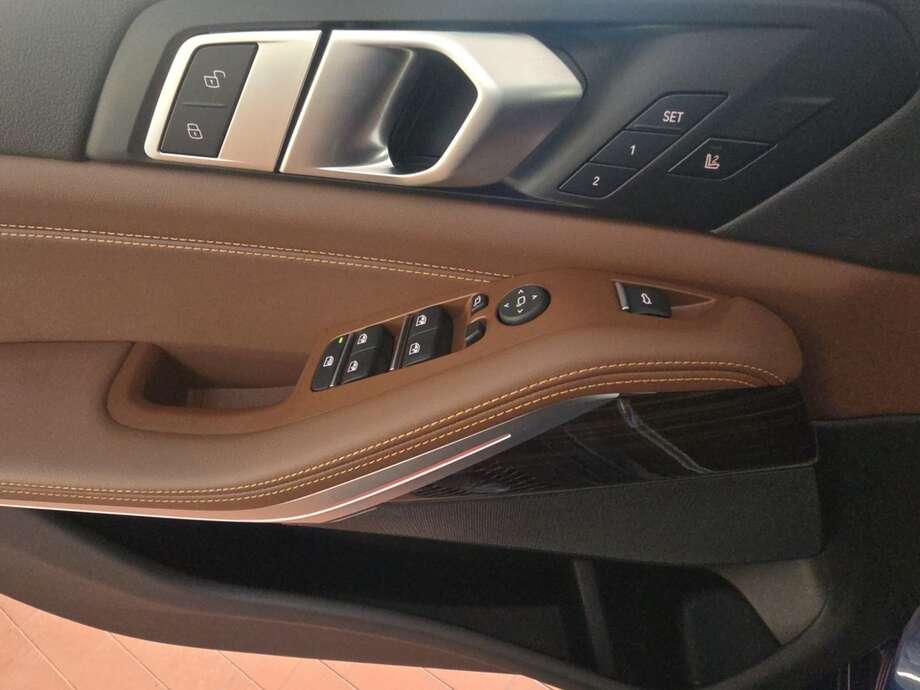 BMW X5 (Bild 16/19)