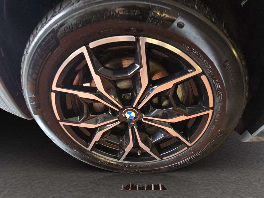 BMW X3 (Bild 9/19)