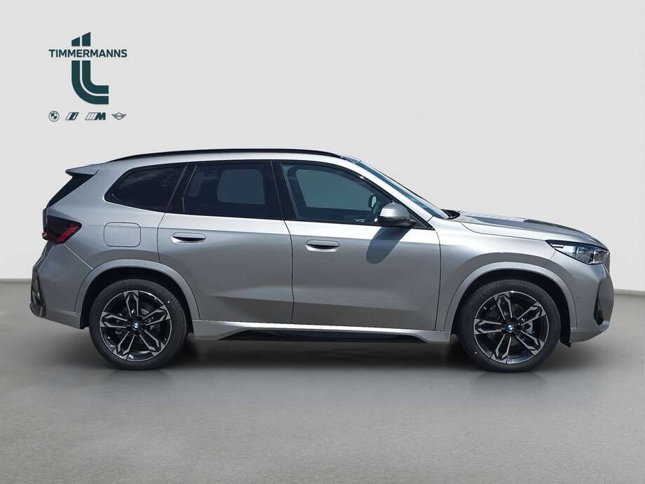BMW BMW iX1 eDrive20 (Bild 6/17)