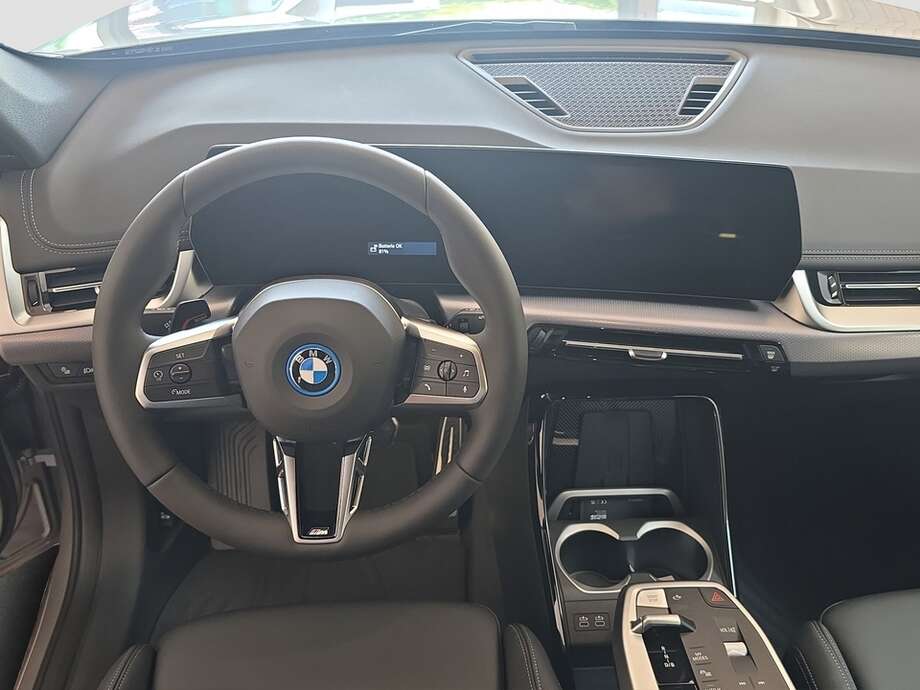 BMW BMW iX1 eDrive20 (Bild 13/17)