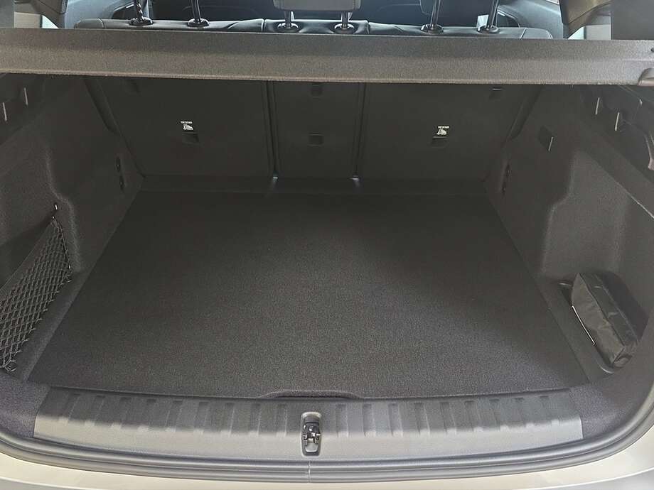 BMW BMW iX1 eDrive20 (Bild 15/17)
