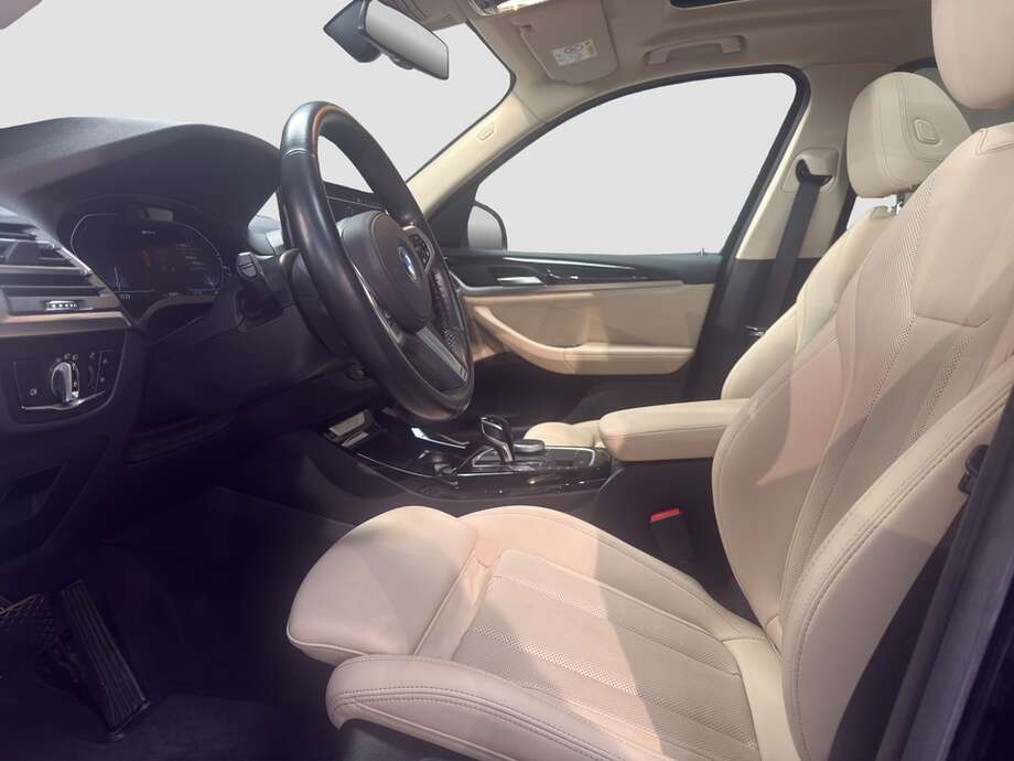 BMW X3 (Bild 10/15)