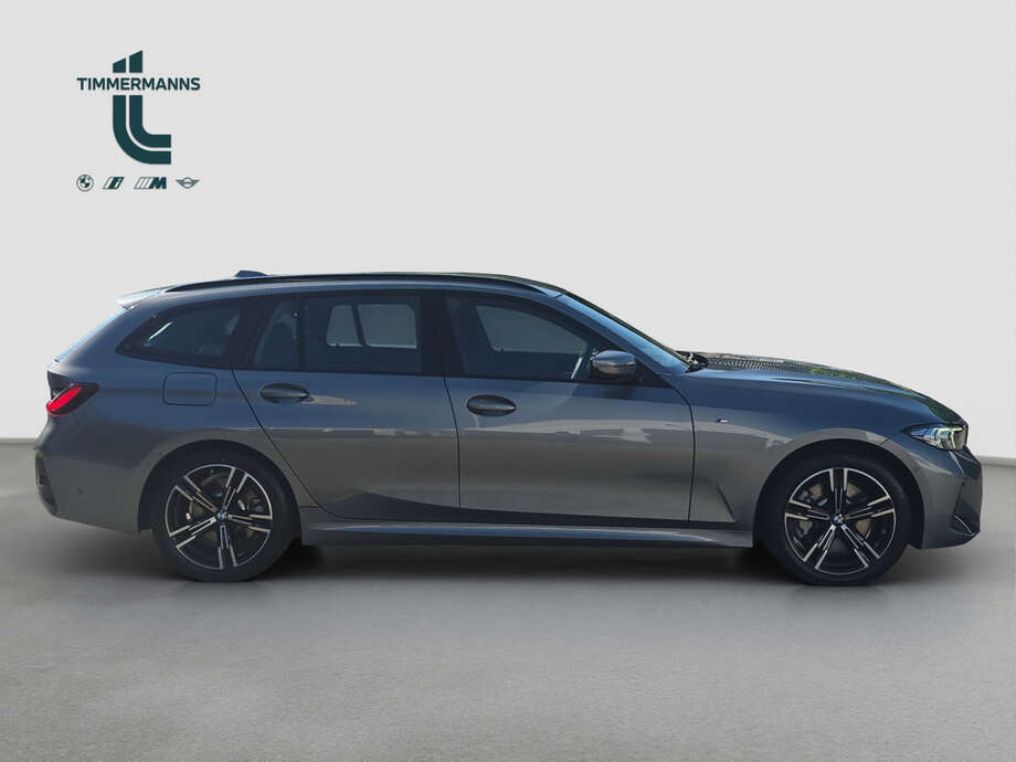 BMW 330i xDrive (Bild 6/18)