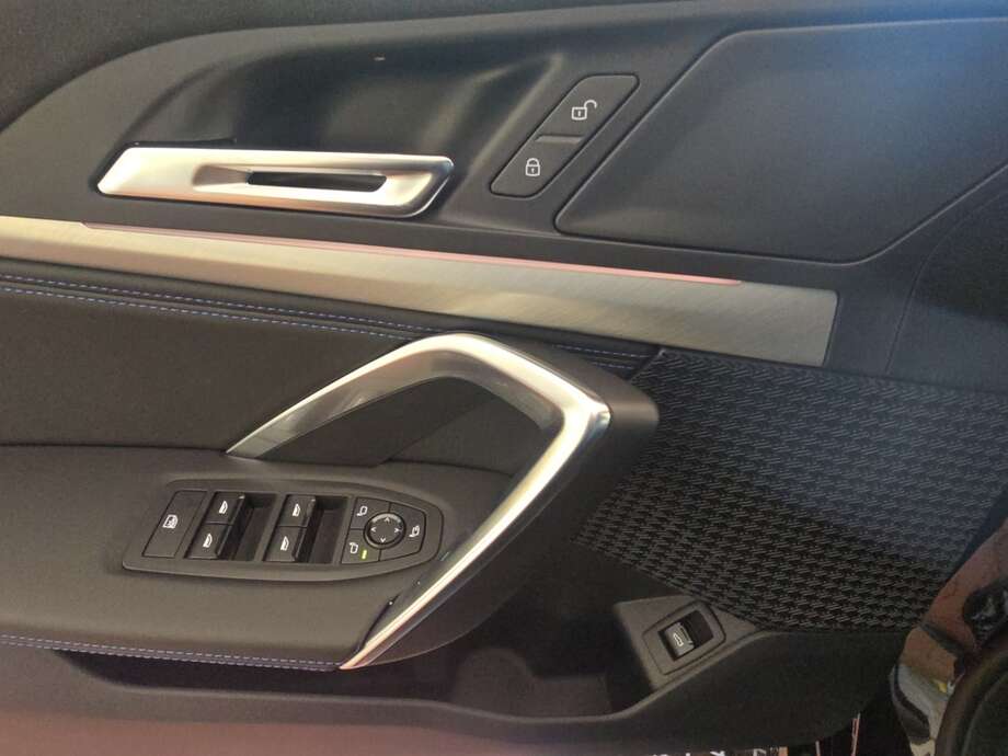 BMW X1 (Bild 16/17)