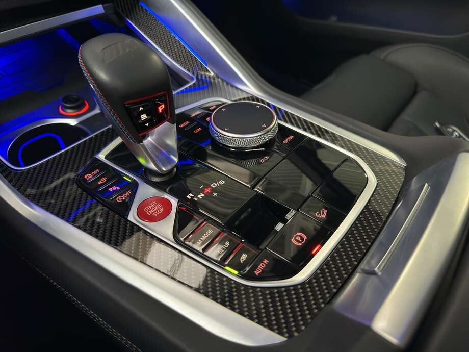 BMW X6 M (Bild 22/23)