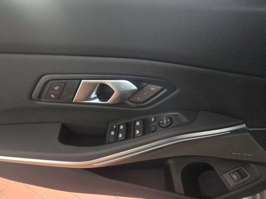 BMW M340d xDrive Touring Auto (Bild 16/19)