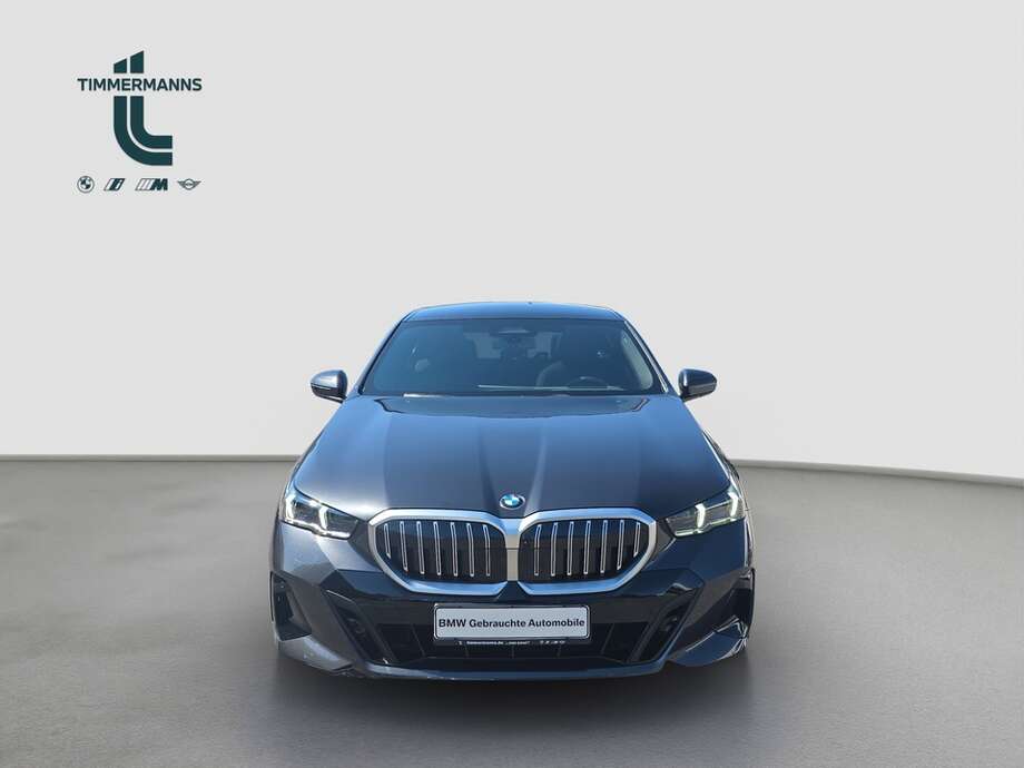 BMW 520d xDrive (Bild 9/20)