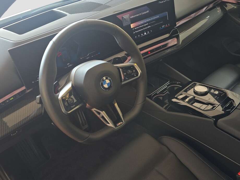 BMW 520d xDrive (Bild 11/20)