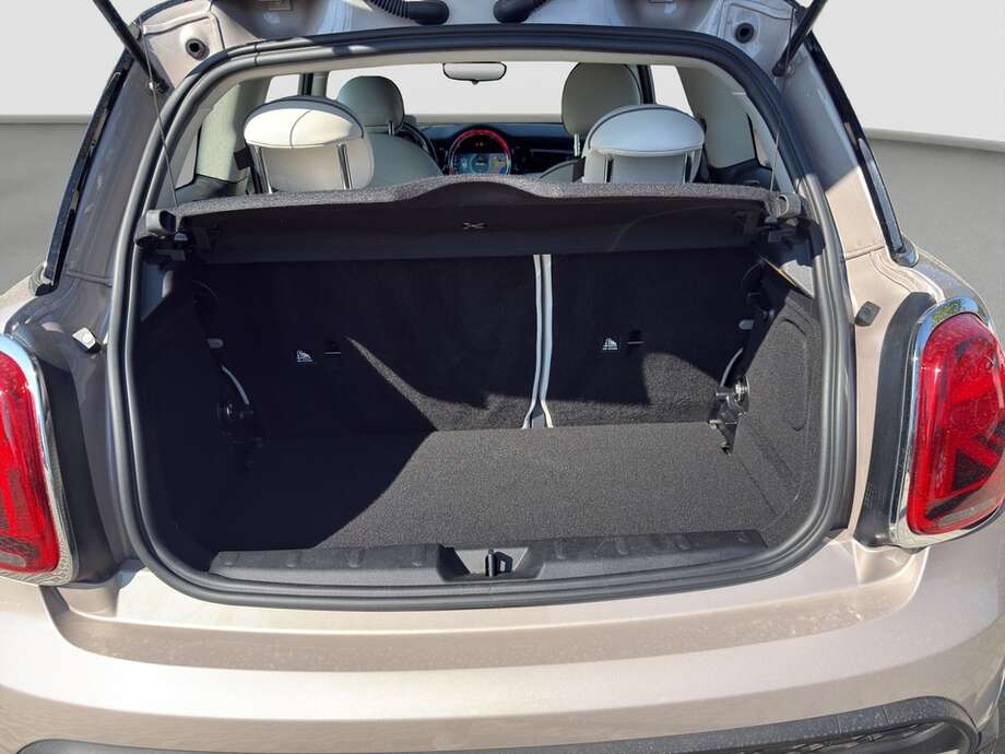 MINI Cooper S (Bild 15/22)